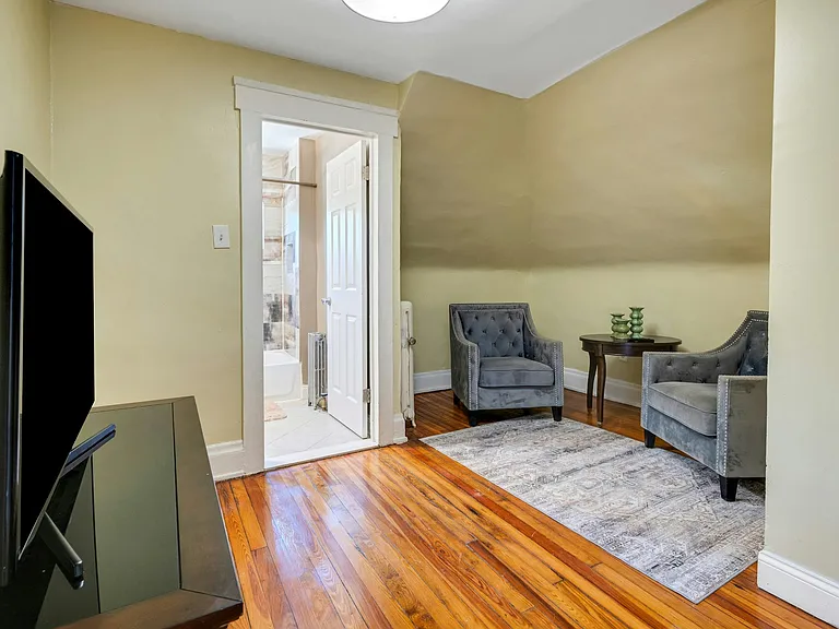 127 S Burnett St #1 — Photo 14