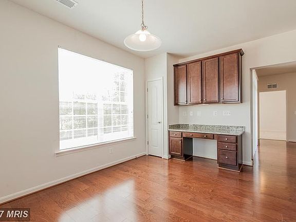 5th image of 625 Quarry View Ct Unit 206