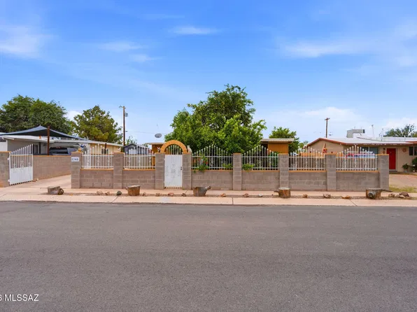 3746 E Garden St, Tucson, AZ 85713