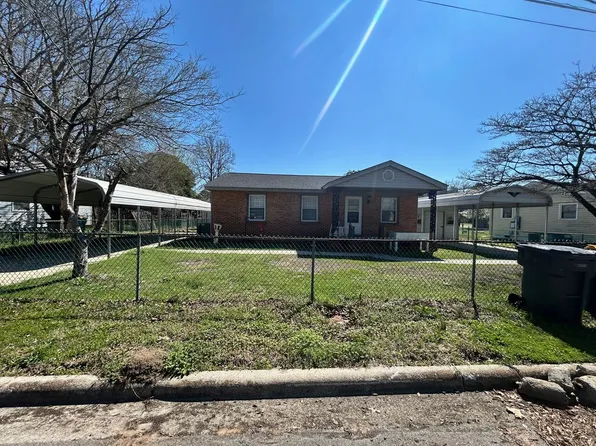 511 Grey St, Lumberton, NC 28358