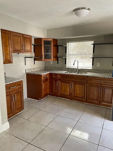 2nd image of 1407 E Sewaha St APT B