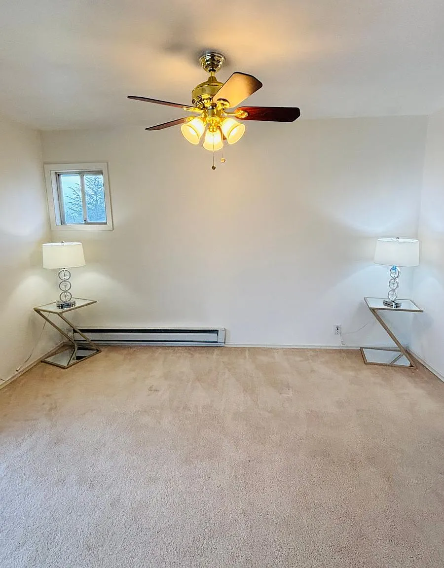 2 bed, 1250 sqft, $2,550 — Photo 4