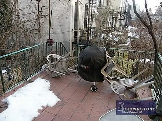 Rented by Brownstone Real Estate | media 25