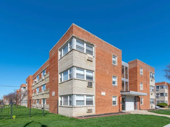 2401 W Balmoral Ave, Chicago, IL