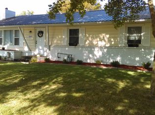 2209 Grand Ave, Carthage, MO 64836