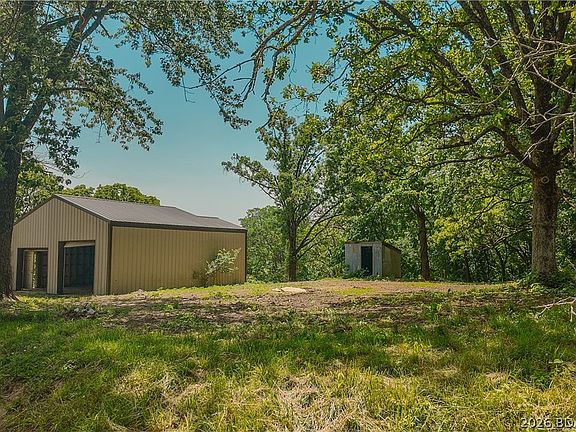 2nd image of 17880 Old Rd W