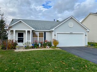 2696 Jenna Cir, Montgomery, IL 60538
