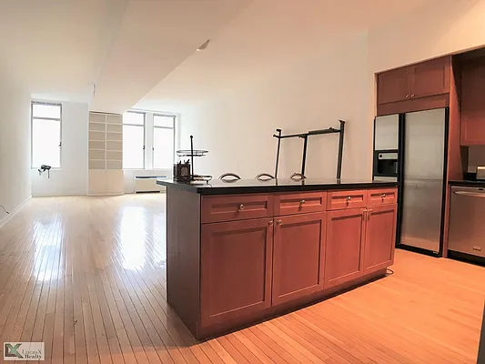 Rented by Lucas X Realty LLC | media 2