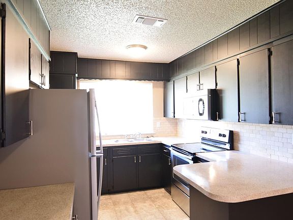 4th image of 1607 Pleasant Ln