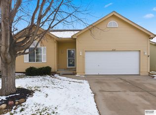 15127 Tibbles St, Omaha, NE 68116