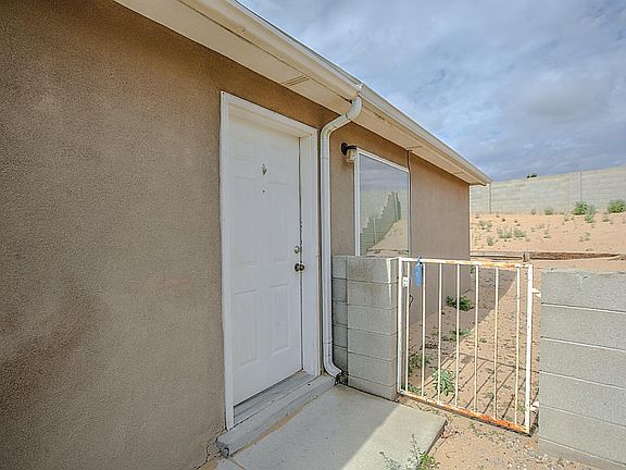 3rd image of 1719 Barranca Dr SW