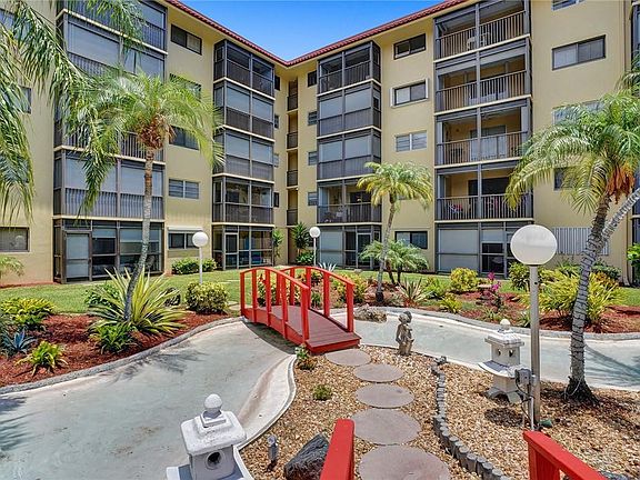 2nd image of 2601 NE 14th Street Causeway #241