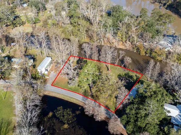 Manchac Point Rd, Prairieville, LA 70769