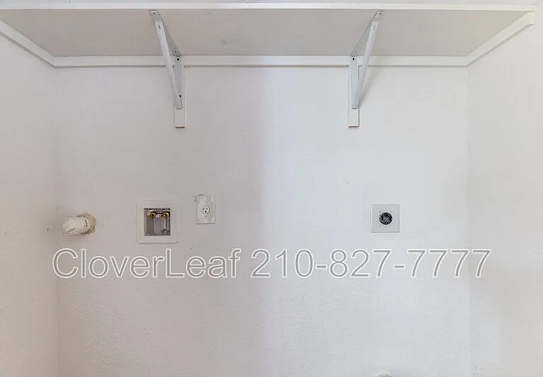 631 Potomac — Photo 15