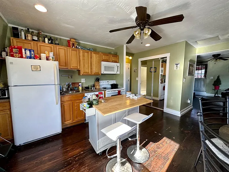 147 Highland Ave #1 — Photo 10