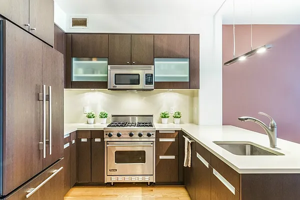Sold by Level Group | media 2
