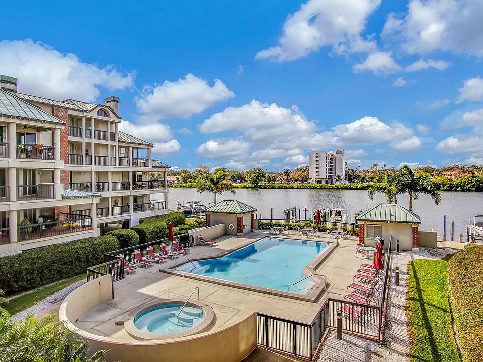 1st image of 811 Seddon Cove Way