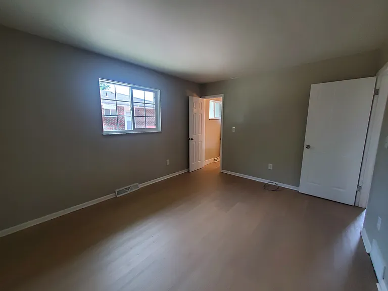 961 S Waverly St #961 — Photo 20