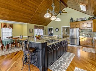 121 Hartgrove Rd, King, NC 27021