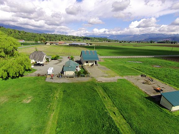 4 buildings on property