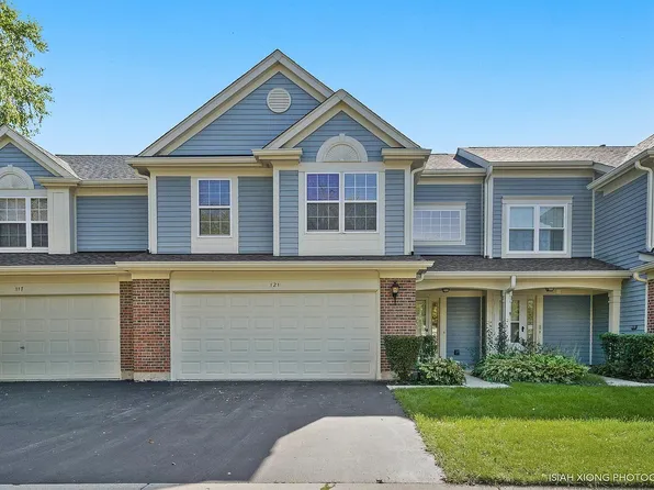 121 Crescent Ln #121, Schaumburg, IL 60193