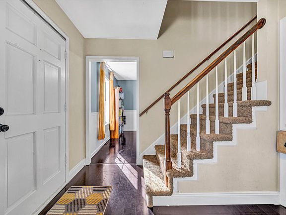 3rd image of 4807 Lange Ln