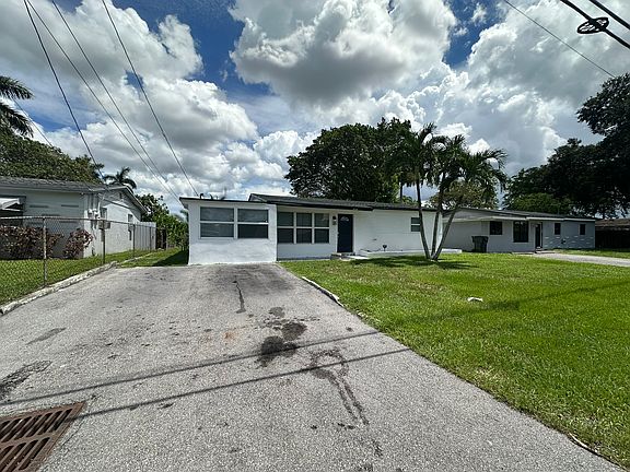 4th image of 4924 SW 43rd Ter