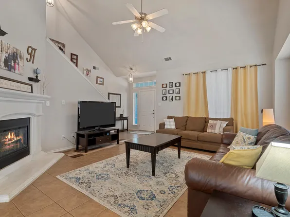 5004 Meyers Ln, Fort Worth, TX 76244