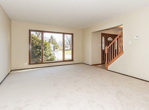 3rd image of 1493 Cortland Dr