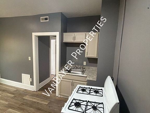 2nd image of 3498 Bosworth Rd APT 3