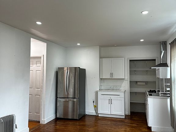4th image of 1102 Santa Clara St #1