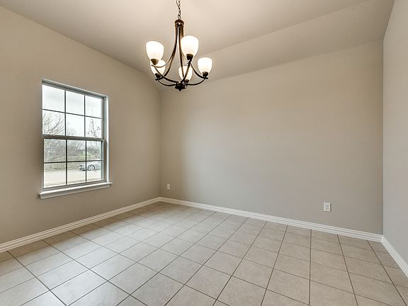 5th image of 1111 Vintage Ave