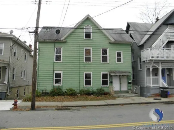 110 McKinley Ave, Norwich, CT 06360