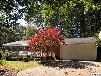 1st image of 302 Brookmeade Dr