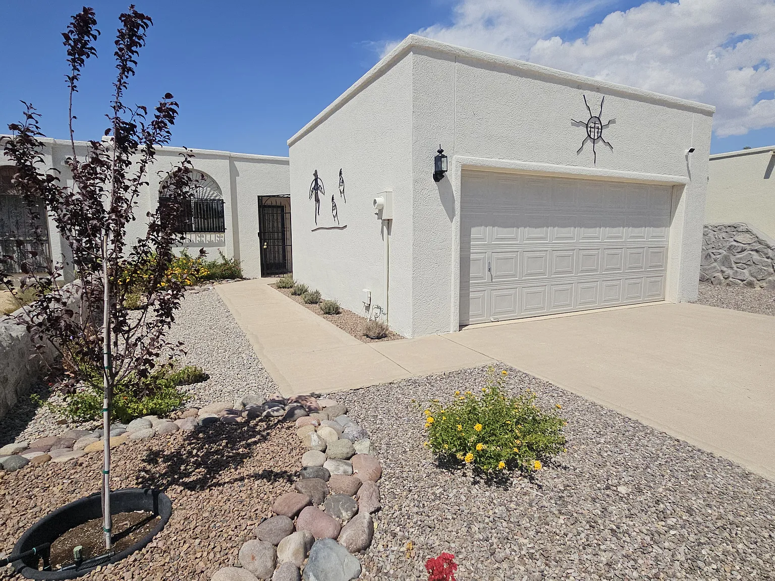 2 bed, 1358 sqft, $1,650 — Photo 1