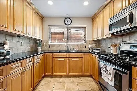 4411 Boston Way — Photo 15