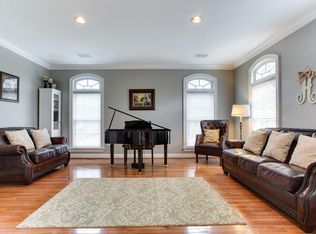 5400 Lightning Dr, Haymarket, VA 20169