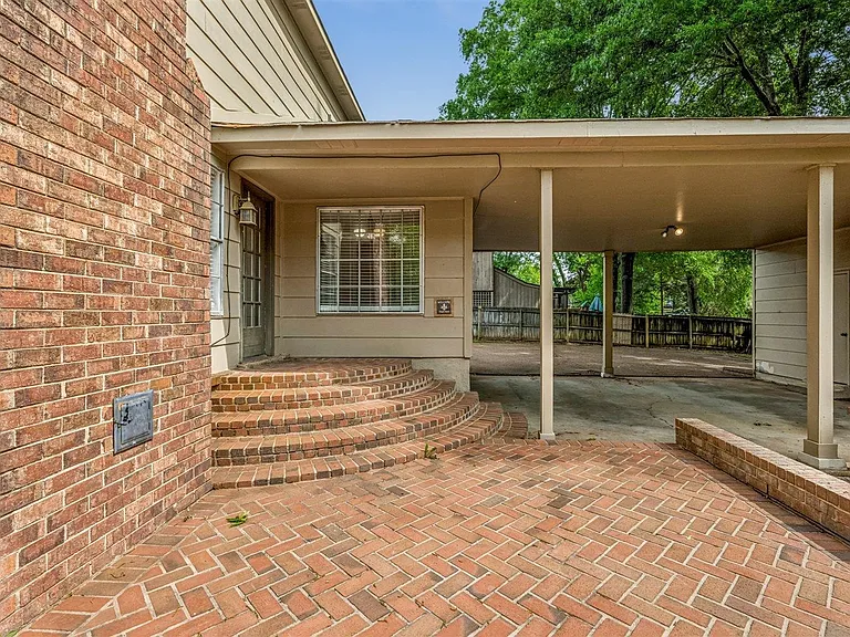 2232 Burfordi Ln — Photo 27