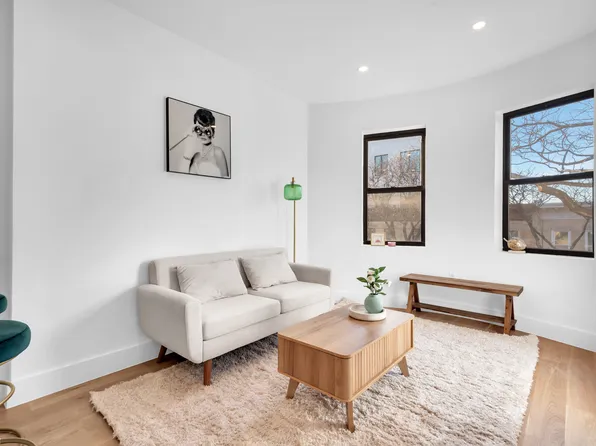 140 Moffat Street 2 image 3 of 7