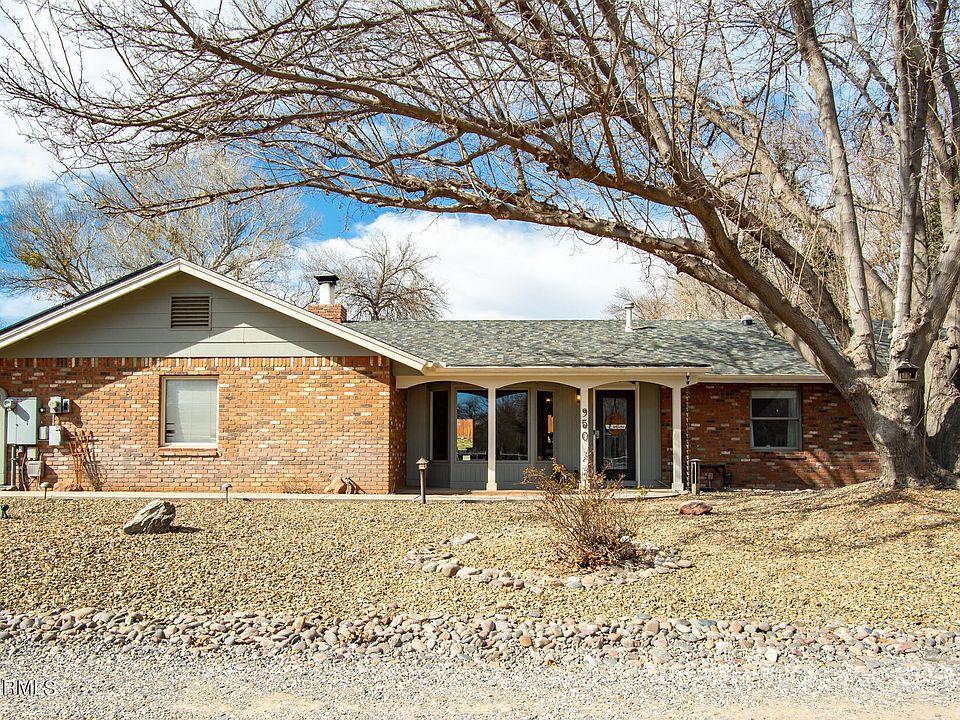1st image of 950 Deer Lodge Drive
