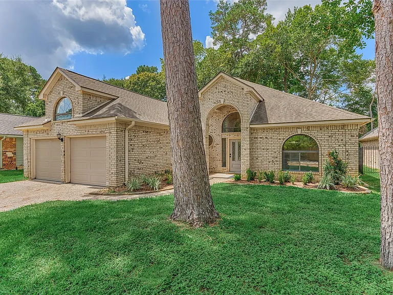 13707 Fountainview Dr — Photo 5