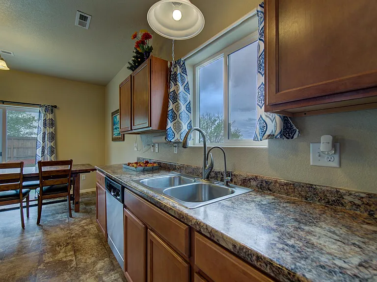 9711 Desert Lily Cir — Photo 38