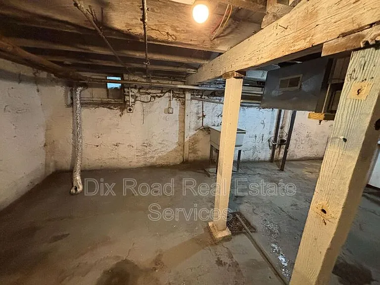 1581 Madison Ave — Photo 30