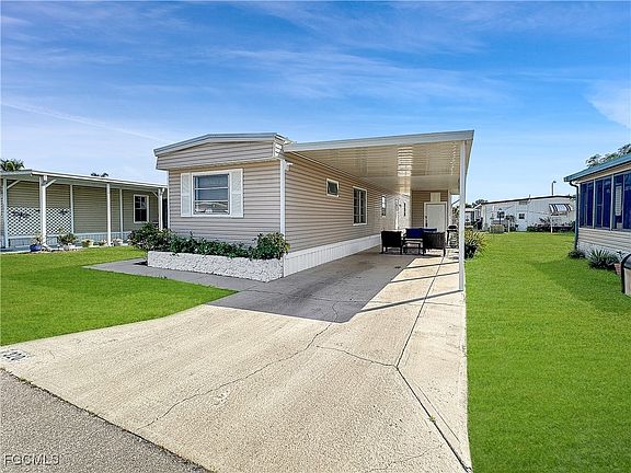 2nd image of 320 Domingo Dr