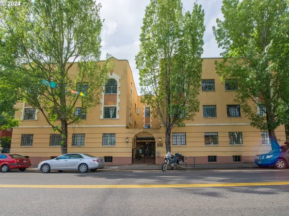 2829 SE Belmont St APT 310, Portland, OR 97214