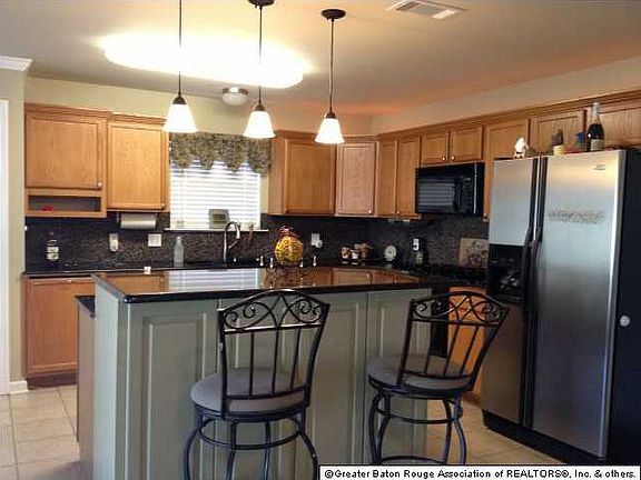 3rd image of 11377 Buckingham Ave