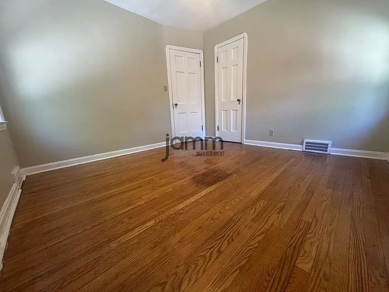 17724 Hilliard Rd — Photo 15