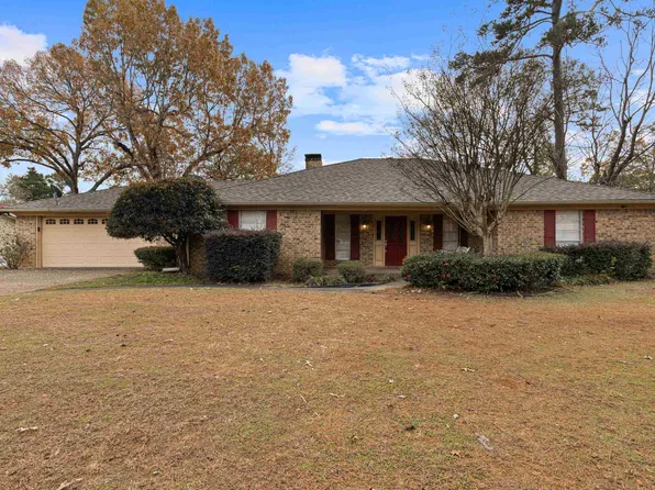 4400 Sherman Dr, Marshall, TX 75672