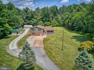 685 Carr Hill Rd, Gettysburg, PA 17325