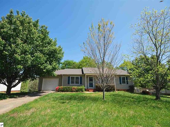 3rd image of 151 Loblolly Dr